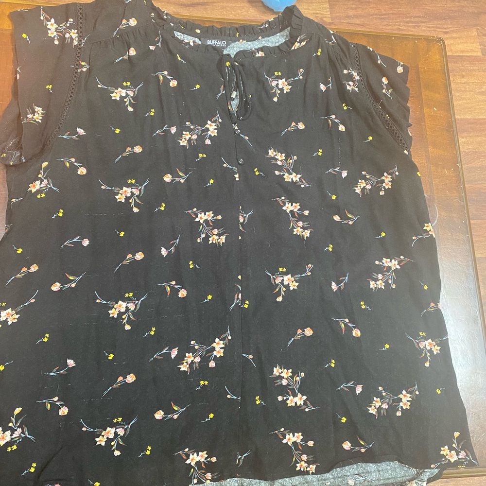 Buffalo David Bitton Black Floral Blouse
